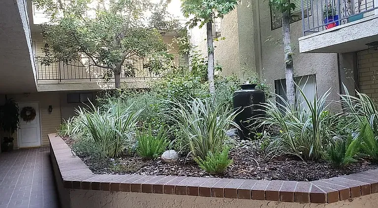 1636 S Barrington Ave #305 — Photo 3