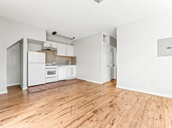 88-01 182nd Place image 2 of 7