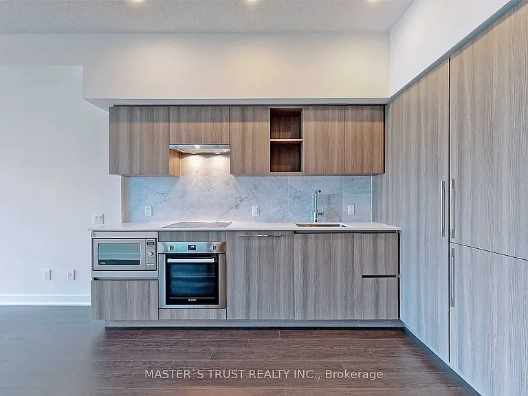 17 Bathurst St #2611 — Photo 9
