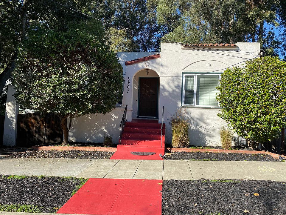 1st image of 3907 Whittle Ave