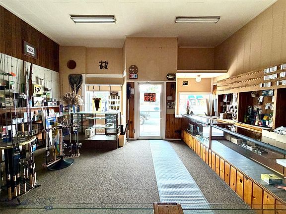 3rd image of 605 E Park Ave