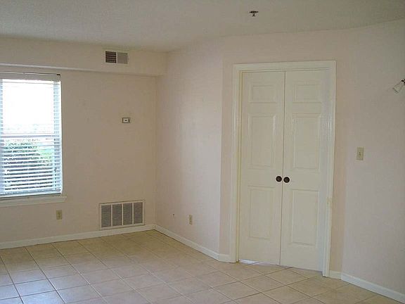 2nd image of 200 Sandestin Ln APT 604