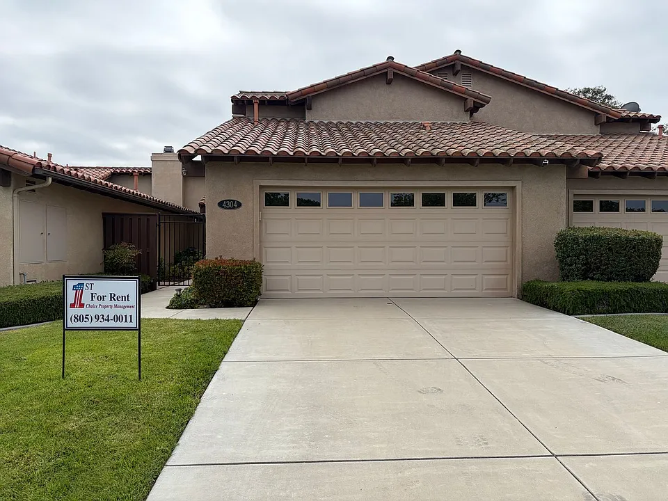 4304 Foxenwood Cir