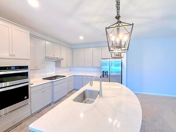 3rd image of 55 Tamar Ct