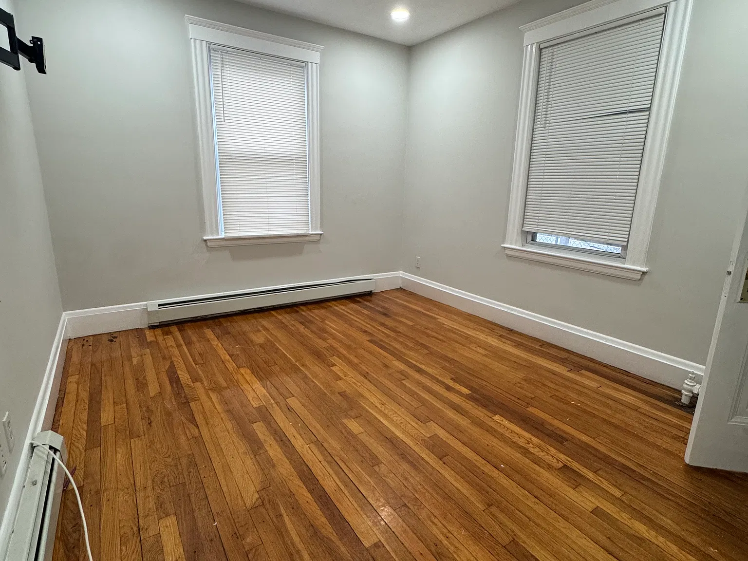 2 bed, 1000 sqft, $2,800 — Photo 4
