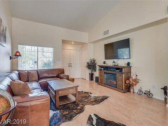 4th image of 7874 Laurelton Pl