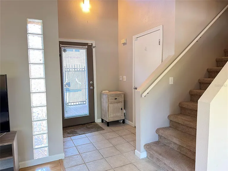 828 Padua Ln — Photo 5
