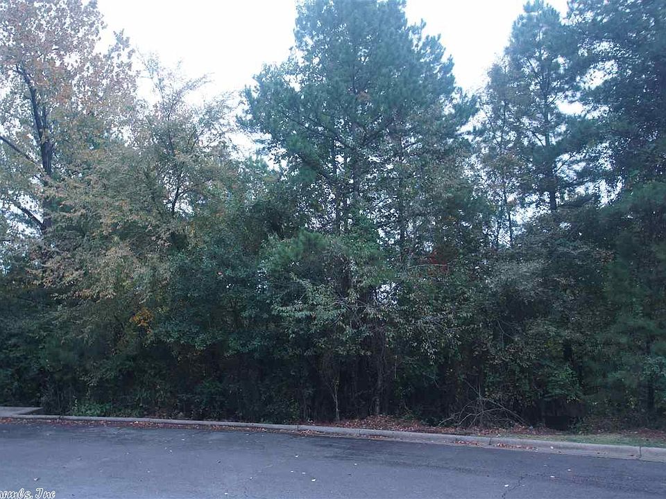 1st image of 2 Reservoir Heights Dr