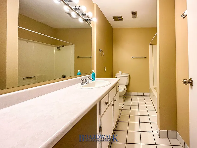 1060 E Quail Park Dr #C — Photo 15