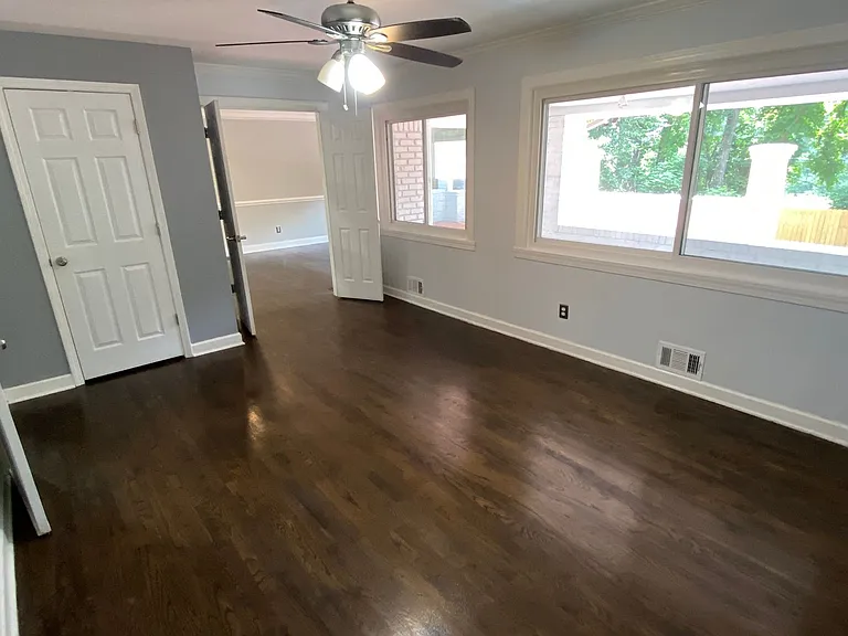2565 Woodacres Rd NE — Photo 30