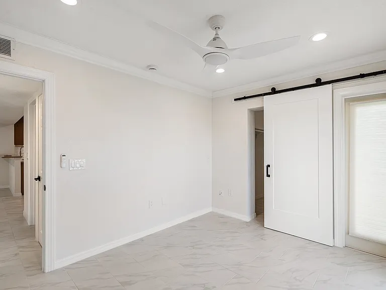 1907 Gulf Way #3 — Photo 16