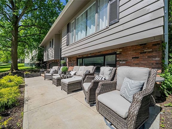 5th image of 2314 Lyndway Rd