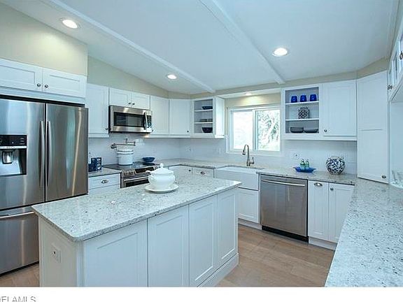 3rd image of 3724 Agate Ct
