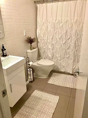 Rented by Owner | media 28