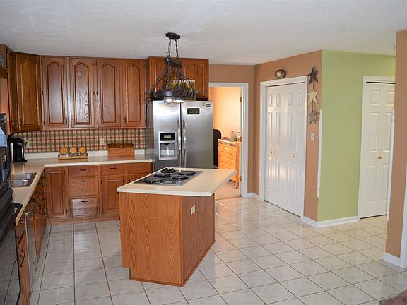 4th image of 109 Sherwood Ct