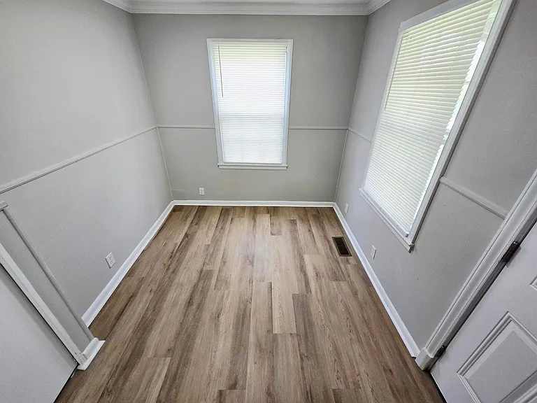 728 Tucker St — Photo 11