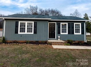 1602 Corral Dr, Hickory, NC 28602