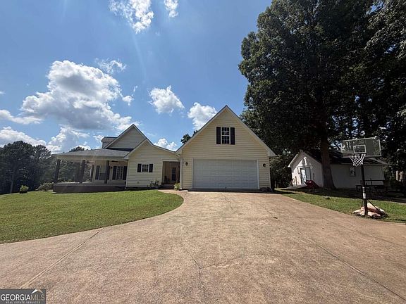 2nd image of 107 Pine Ridge Ct