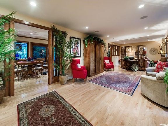 5th image of 3750 E Gilroy Cir