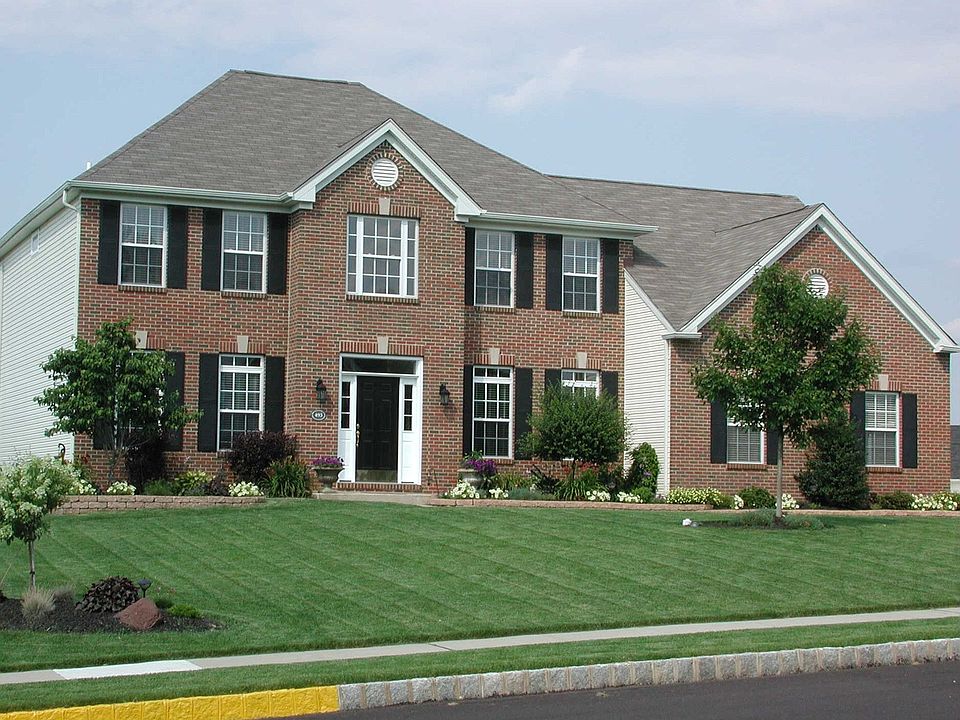 Windy Creek Colonial