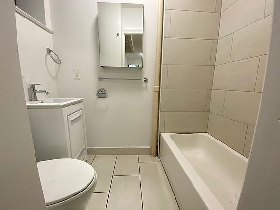 3rd image of 249 W 11th St APT 1R