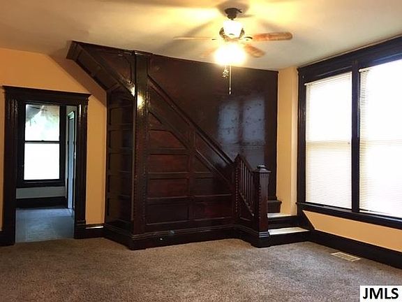 3rd image of 1216 Maple Ave