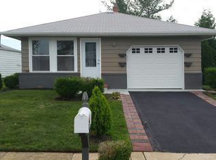 110 Bananier Dr, Toms River, NJ 08757