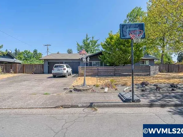 641 Bain St SE, Albany, OR 97322