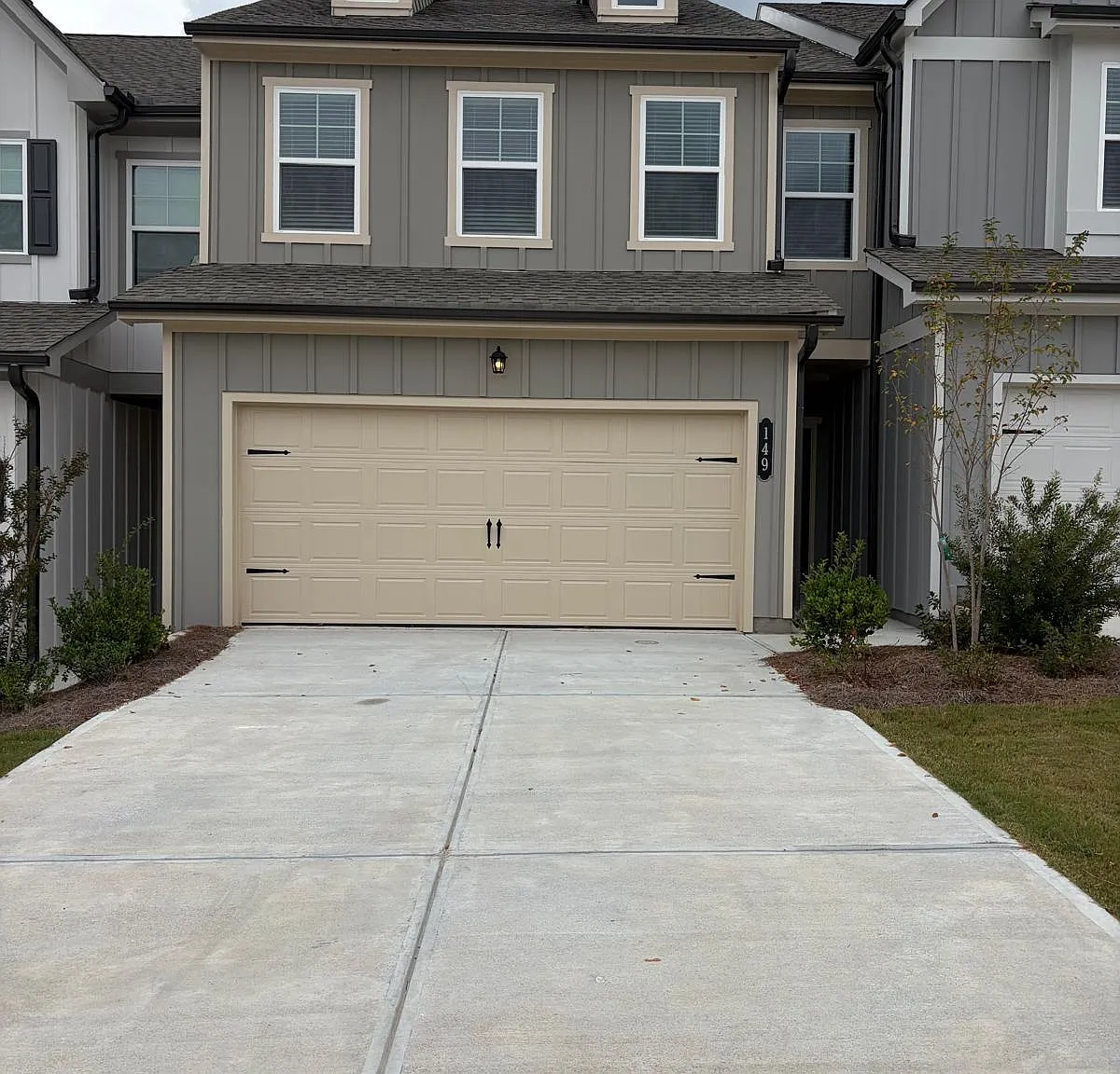 3 bed, 1815 sqft, $1,999 — Photo 1