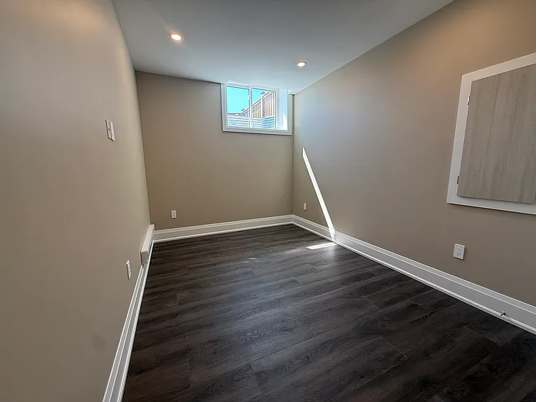 267 Rockledge Dr #BASEMENT — Photo 8