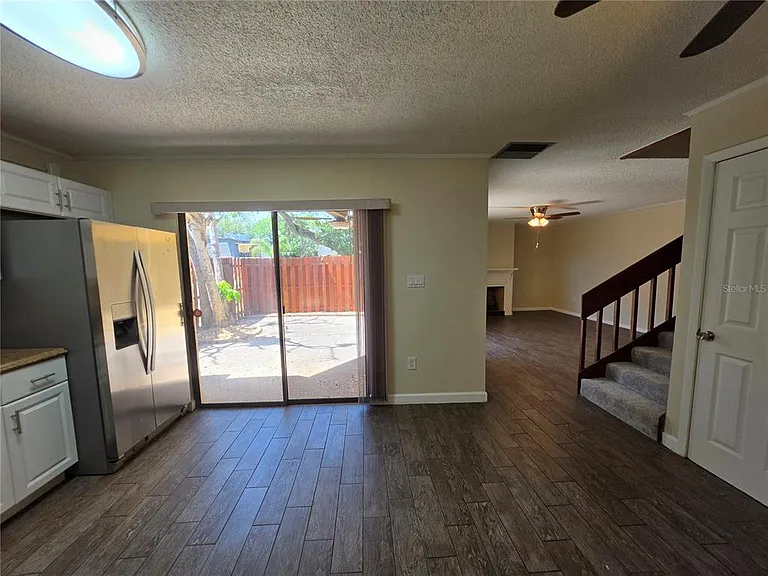 3824 Saxon Dr — Photo 12
