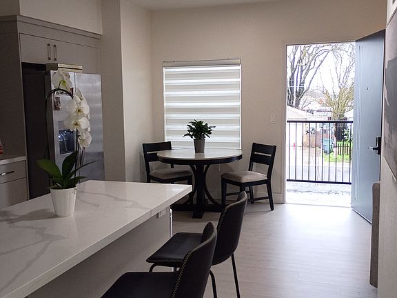 View of bar and dinet