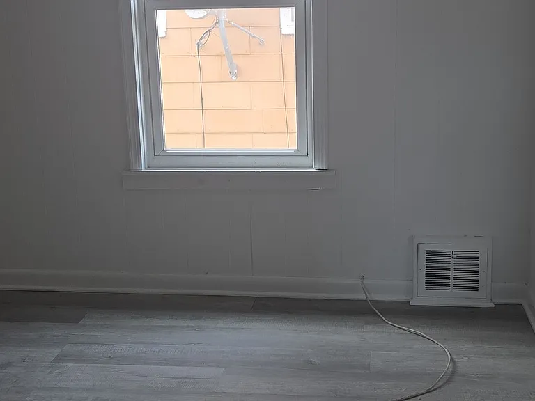 426 Poplar St #2 — Photo 10