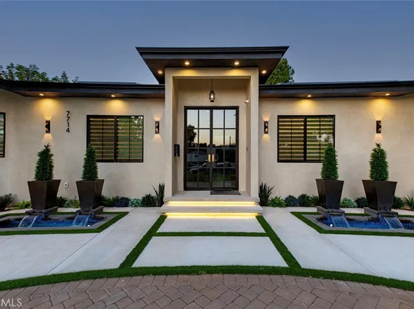 7714 Lasaine Ave, Northridge, CA 91325