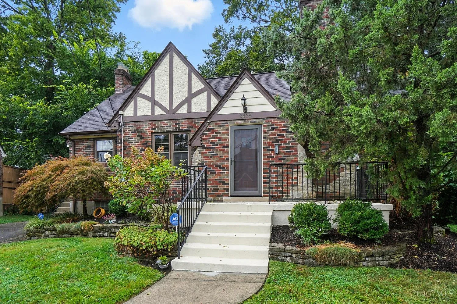 3435 Sherel Cir photo 1