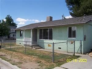 2nd image of 1201 Yosemite Dr