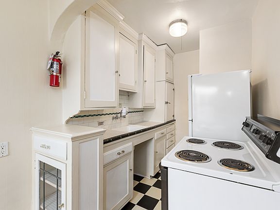5th image of 503 1st Ave W APT 108