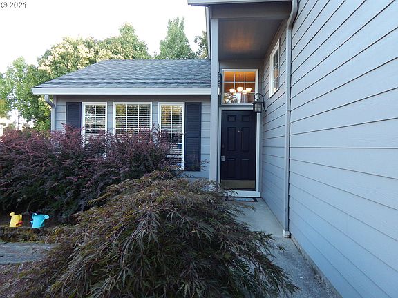 2nd image of 17803 SE 19th St