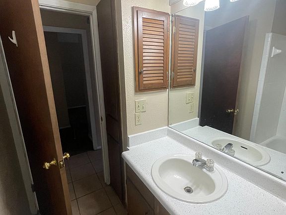5th image of 4715 Casa Oro St