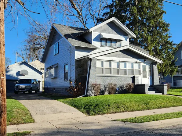 1666 Belden Ave SW, Wyoming, MI 49509