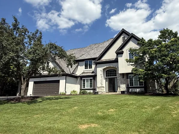 10451 White Tail Xing, Eden Prairie, MN 55347