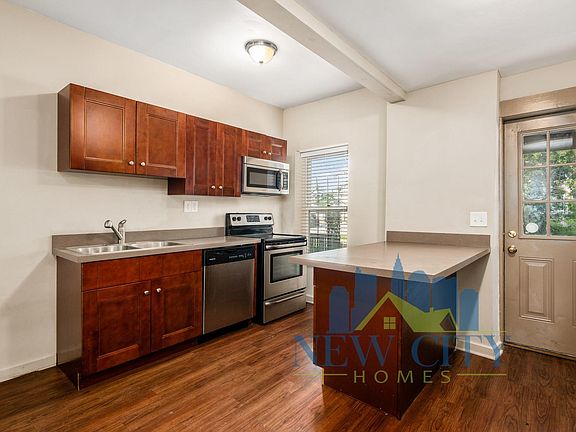 5th image of 382 Chittenden Ave