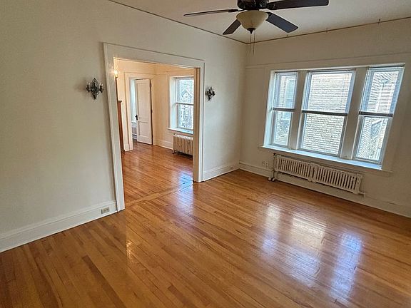 3rd image of 2222 Girard Ave S APT 11