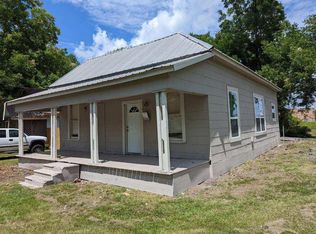 410 S 3rd St, Silsbee, TX 77656