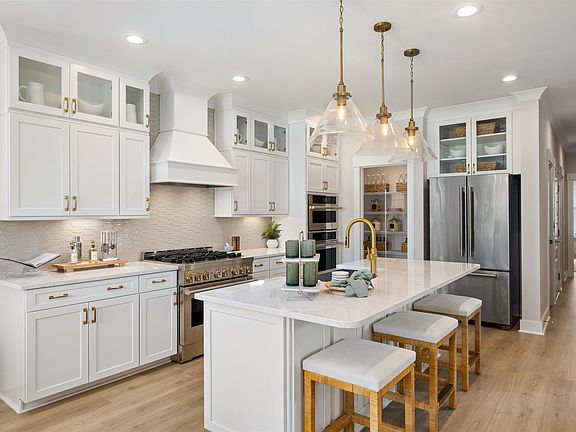 4th image of 512 9th Ave. S #3 Sweetgrass Elite Farmhouse