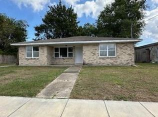 5019 Sierra Madre Dr, New Orleans, LA 70127