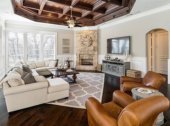 3rd image of 5301 Kensington Ct