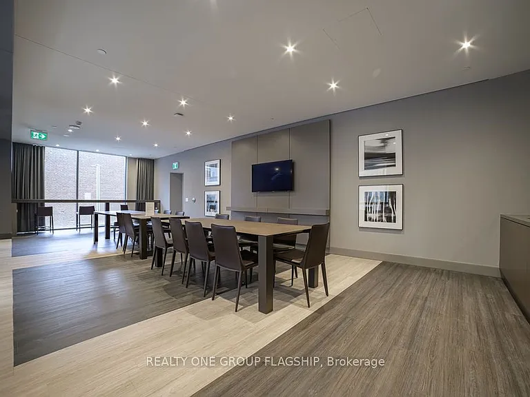 8 Cumberland St #701 — Photo 17