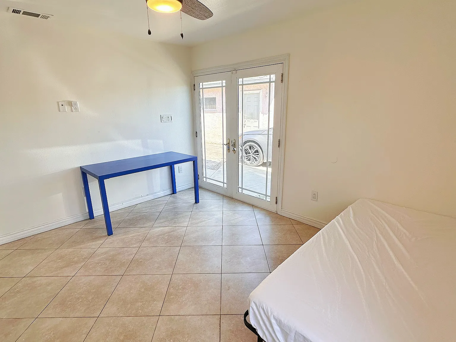 1194 Kwis Ave — Photo 2