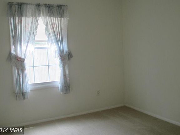3rd image of 1907 Huguenot Pl